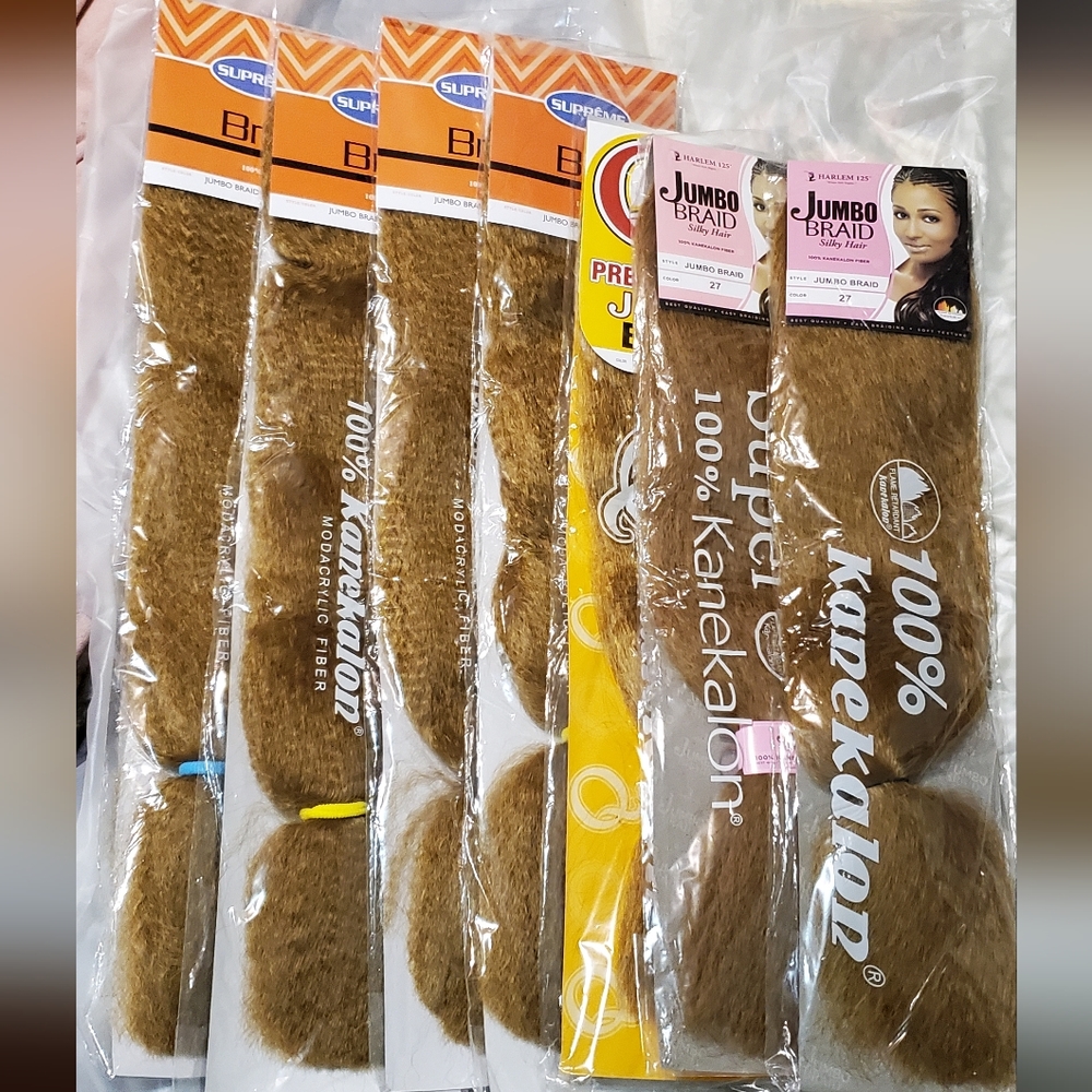 - 7 Packs of Color 27- Blonde Afro- braiding hair.